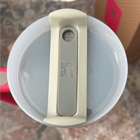 Stanley Vibrant Hot Pink Quencher H2.0 Tumbler NEW 40oz - Picture 3 of 5